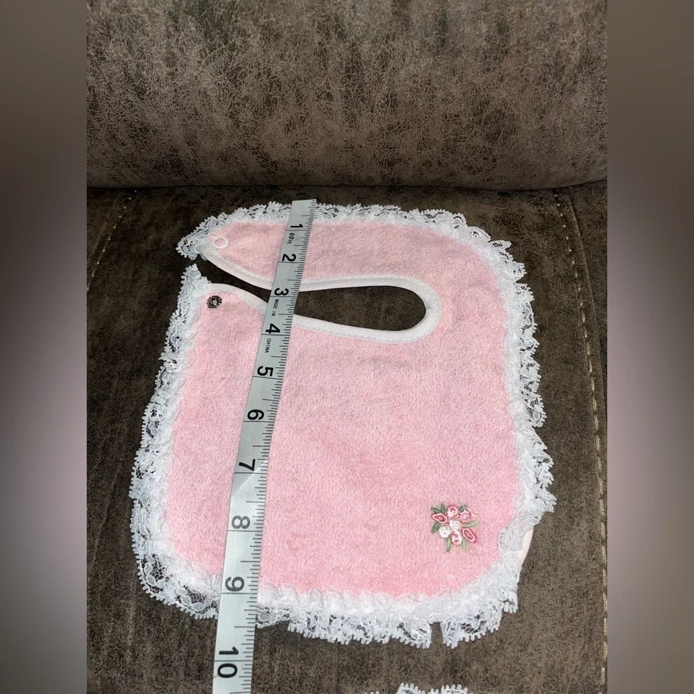 Vintage New Deadstock Dee Dee Givens Floral and Lace Baby Bibs Cotton